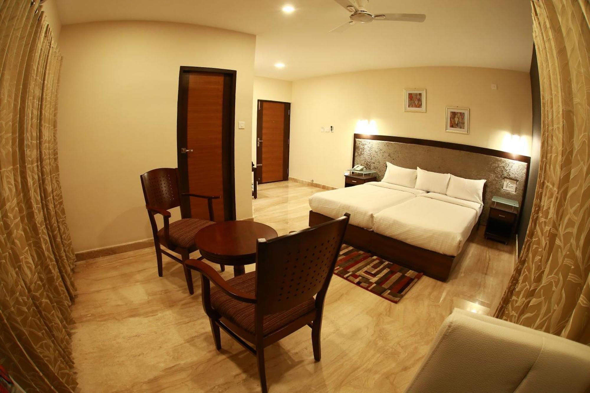 D Breeze Suites Devanahalli Luaran gambar