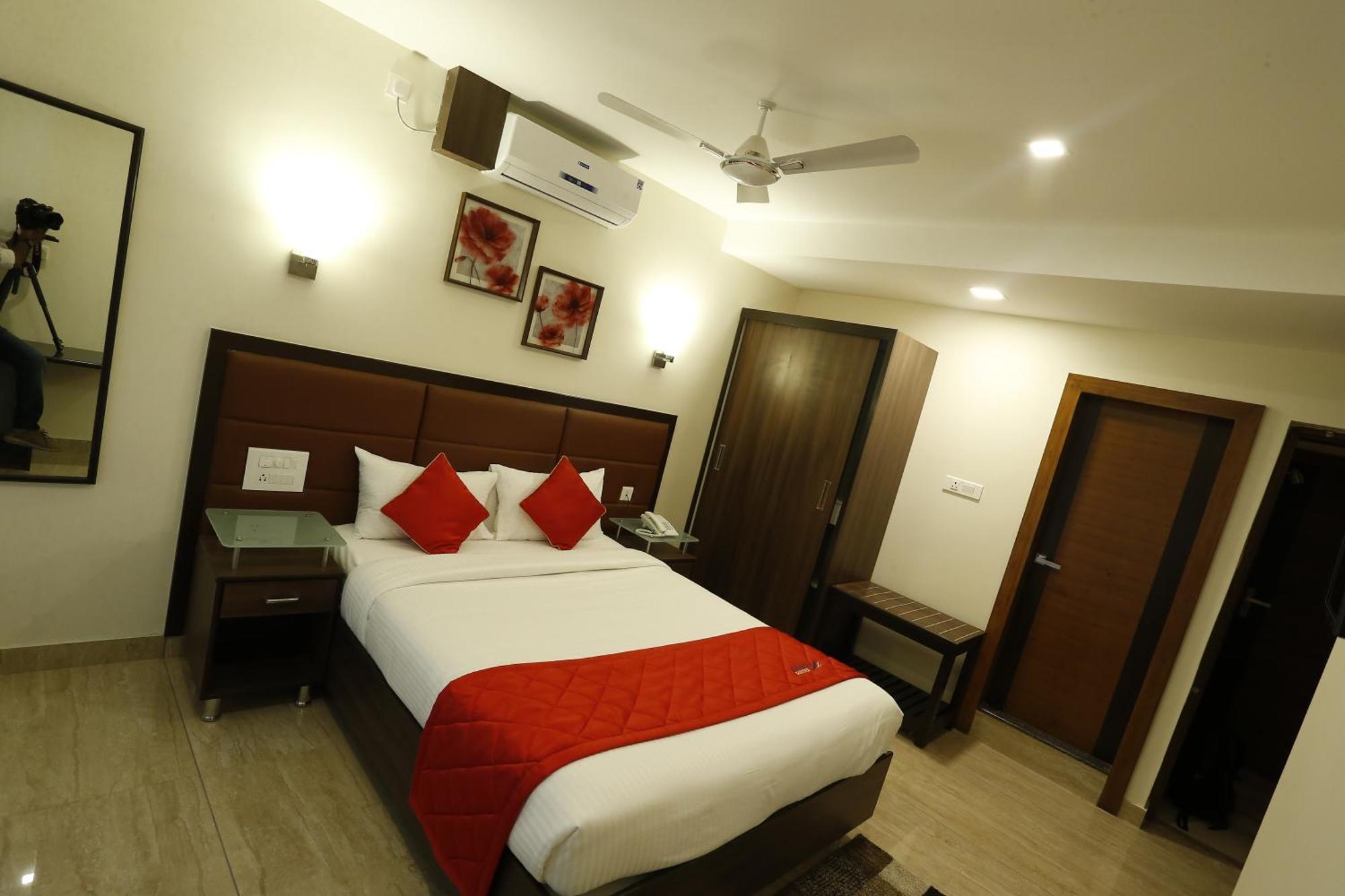 D Breeze Suites Devanahalli Luaran gambar