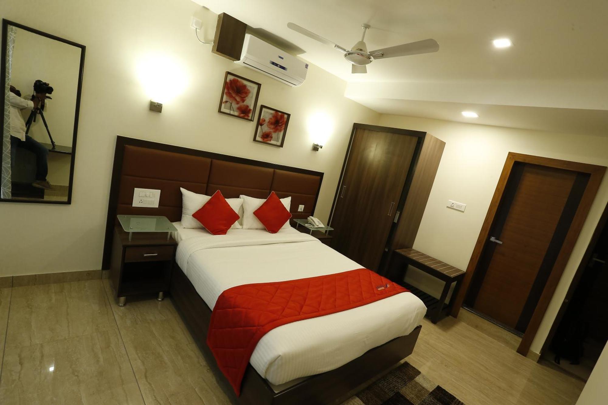D Breeze Suites Devanahalli Luaran gambar