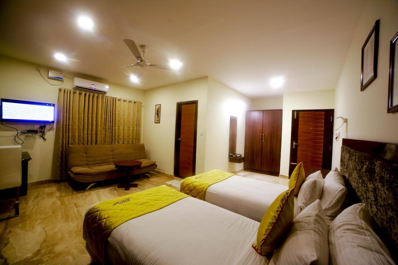 D Breeze Suites Devanahalli Luaran gambar