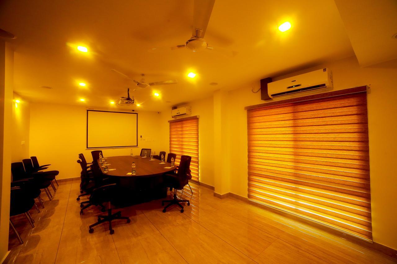 D Breeze Suites Devanahalli Luaran gambar